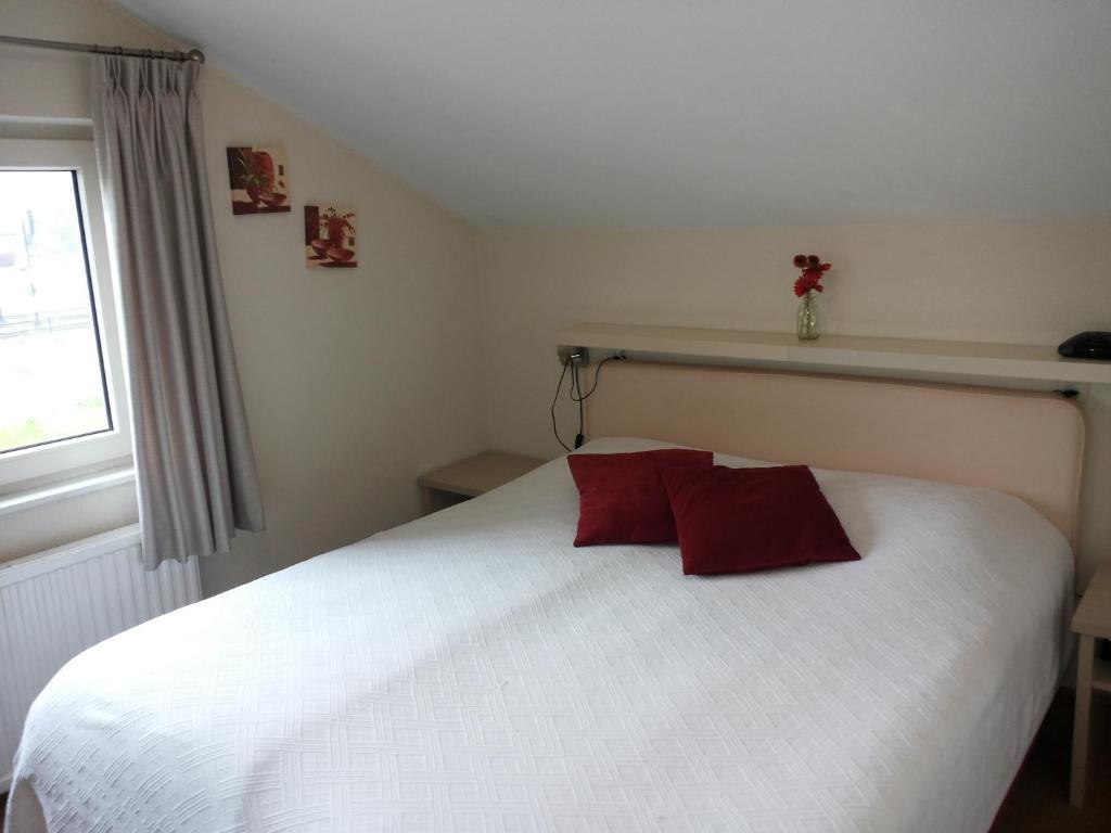 Hotel De Eik Valkenburg aan de Geul Pokoj fotografie